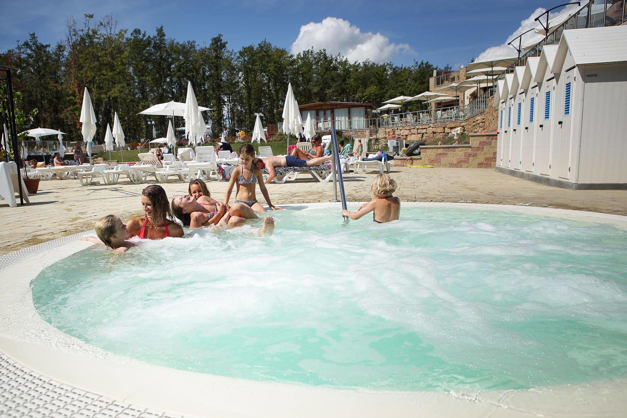 Glamping Village Orlando In Chianti Volpaia Luaran gambar